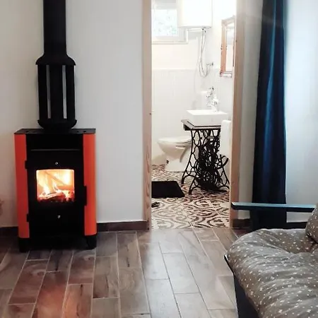 Holiday home Napvirag Apartman *
