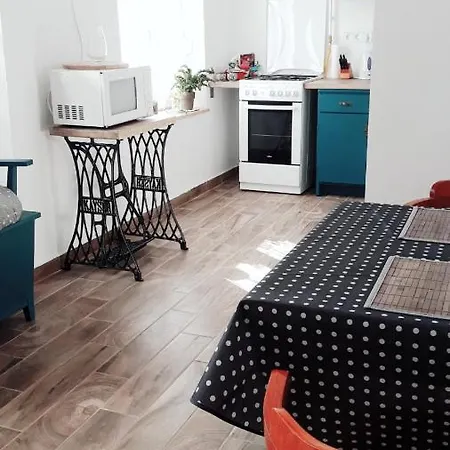 Napvirag Apartman Holiday home Tiszafured